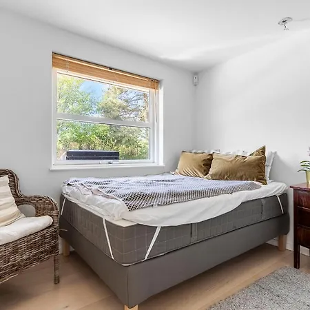 펜션 Cozy In With Sauna Vejby