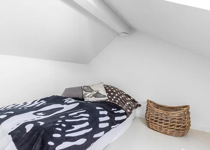 Дом отдыха Cozy In With Sauna Vejby